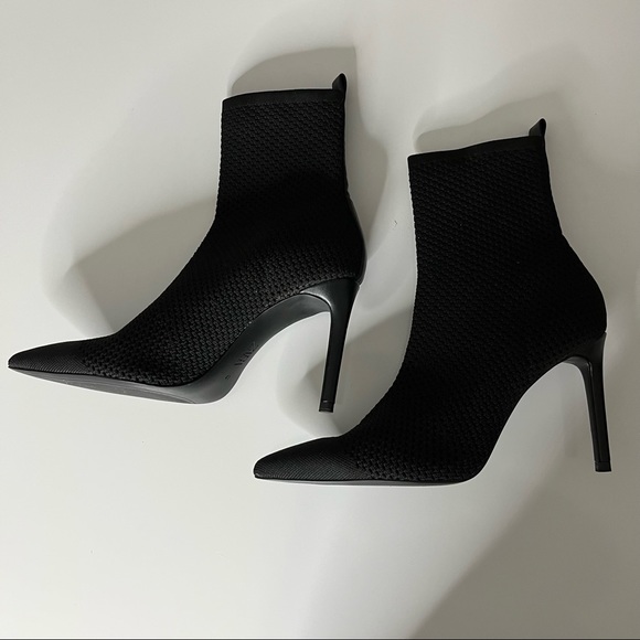 Zara Women’s Knitted Sock Bootie size 41